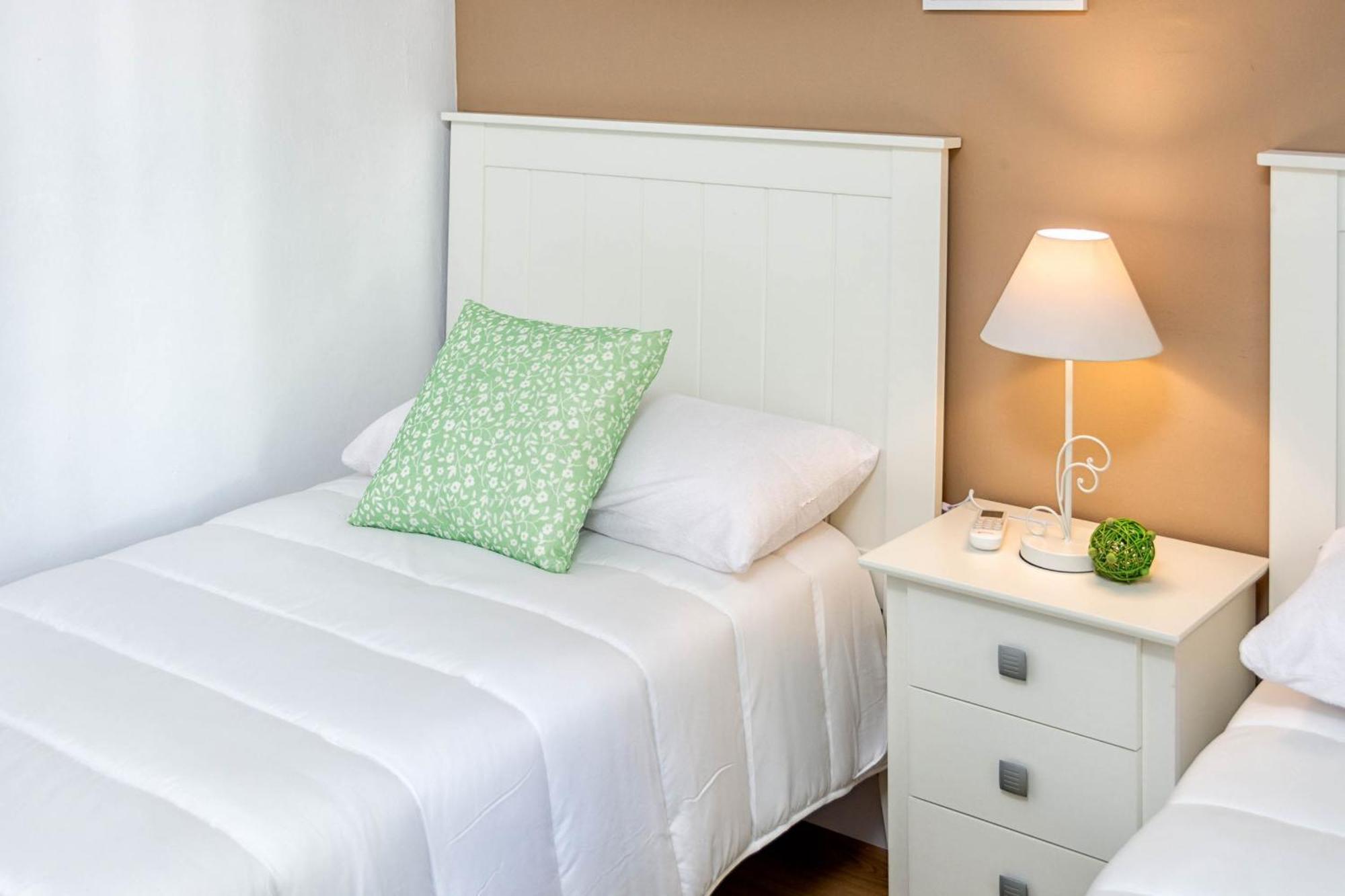 Wintowinrentals Townhouse, Pool & Beach มาร์เบยา ภายนอก รูปภาพ